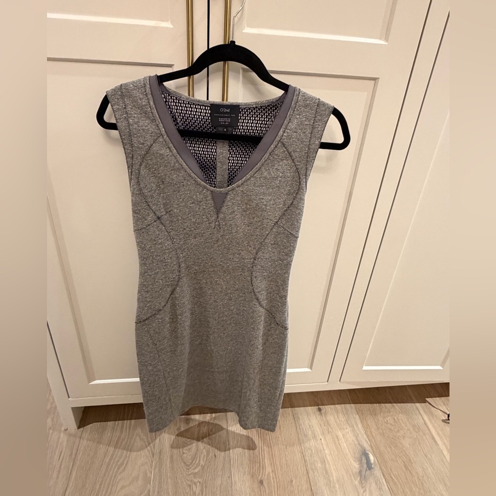 O'2nd Gray V-Neck Midi Dress